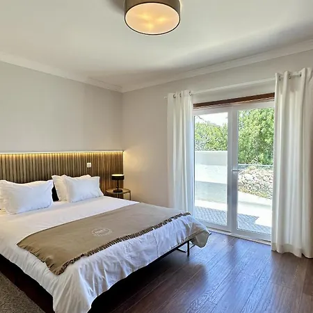 Aguia - Private Pool - 10 Pax - *